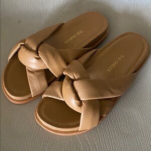 The ODELLS Puffy Slide size euro 39 NEW!!